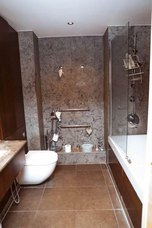 Mahogany House, Imperial Wharf Appartamento